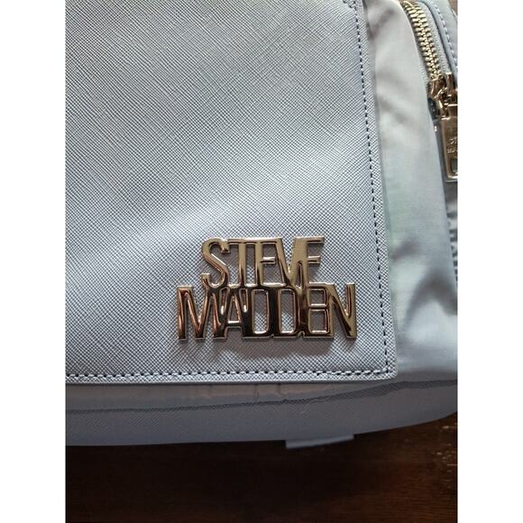 Steve Madden Blue Backpack With Wristlet - NWT! - Picture 3 of 4